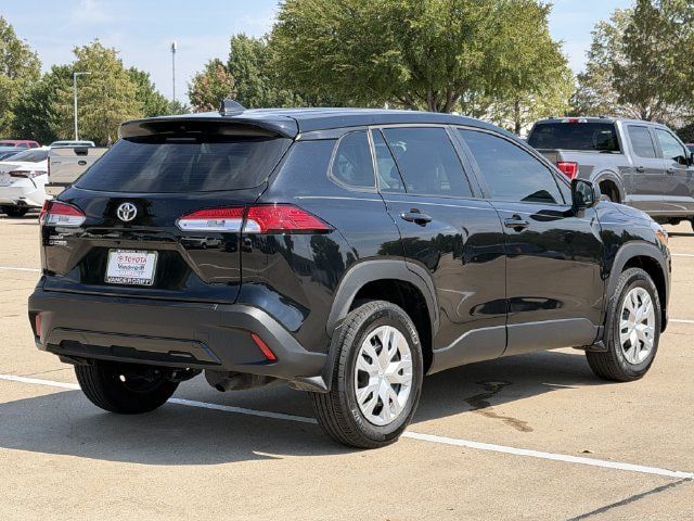 Certified 2025 Toyota Corolla Cross L FWD image 4