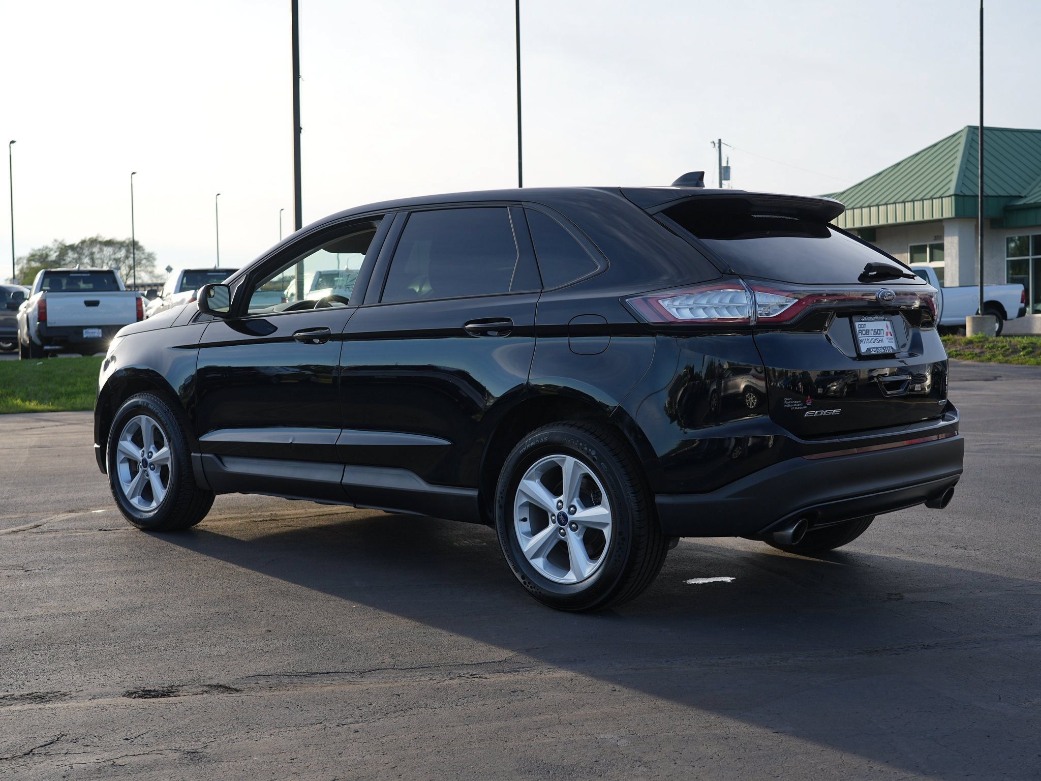 Used 2017 Ford Edge SE AWD/4WD image 6
