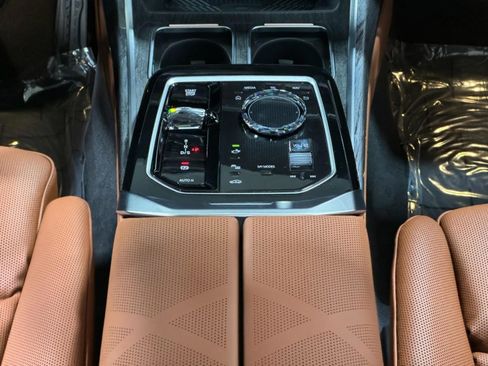 New 2025 BMW 760i xDrive image 15
