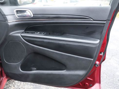 Used 2021 Jeep Grand Cherokee Limited X image 38