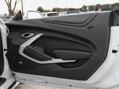 Used 2022 Chevrolet Camaro SS image 48