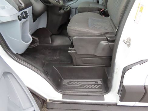 Used 2019 Ford Transit 250 130 Low Roof w/ Exterior Upgrade Package RWD image 8