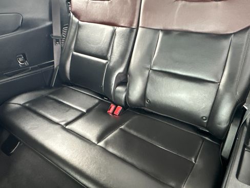 Certified 2022 Ford Explorer Platinum w/ Equipment Group 601A image 16