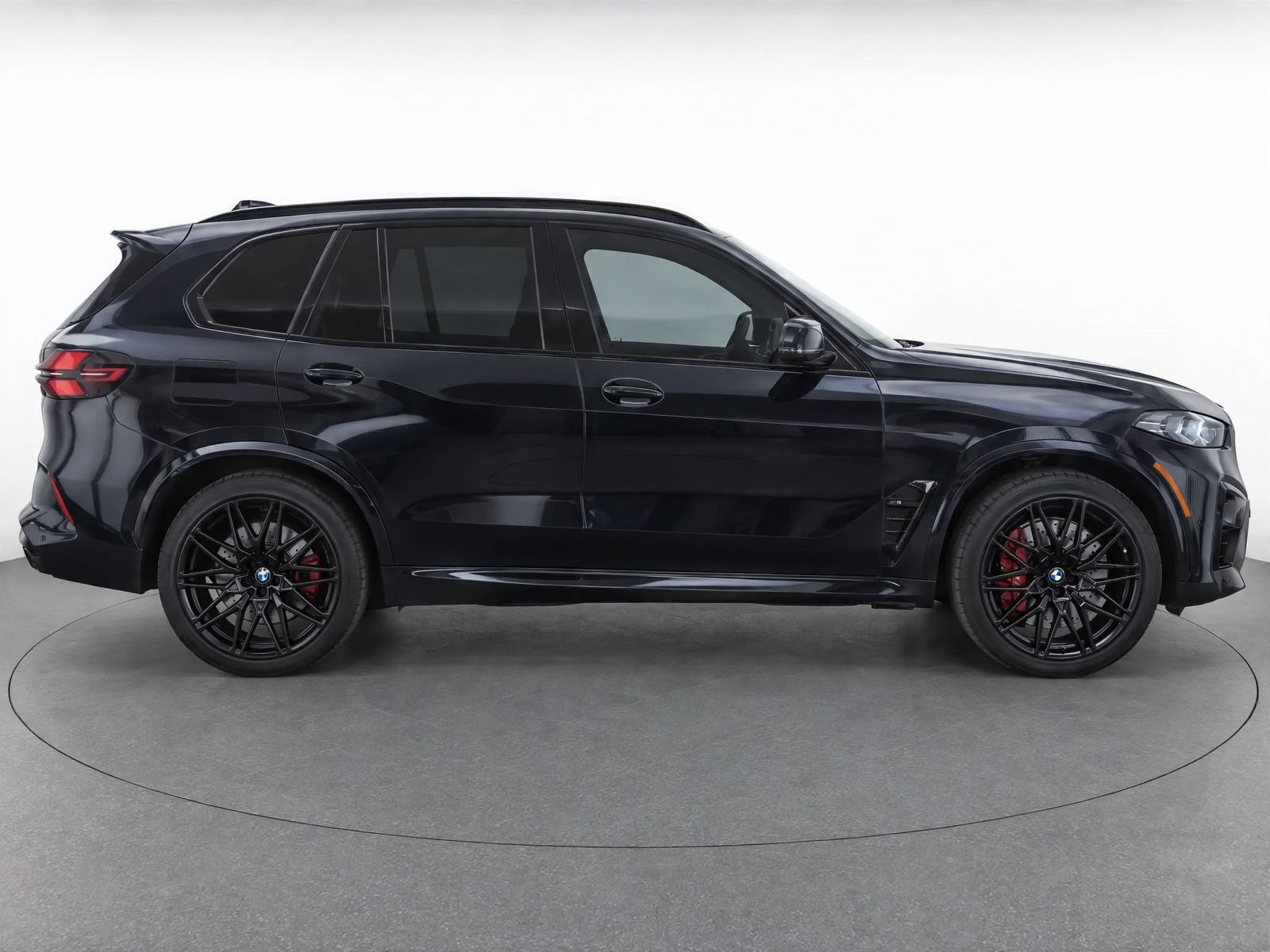 Certified 2024 BMW X5 M Competition w/ Executive Package AWD/4WD image 4