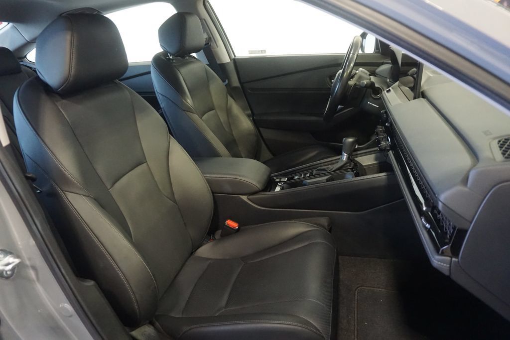 Used 2024 Honda Accord Touring image 25