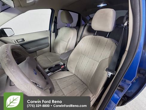Used 2010 Ford Focus SE image 18