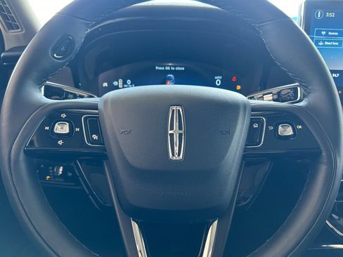 New 2025 Lincoln Corsair Reserve w/ Equipment Group 202A image 21