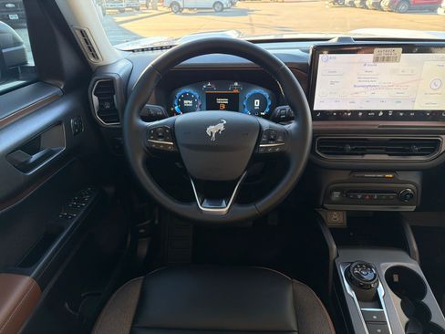 New 2025 Ford Bronco Sport Outer Banks image 13