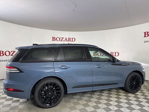 New 2025 Lincoln Aviator Reserve w/ Jet Appearance Package image 8