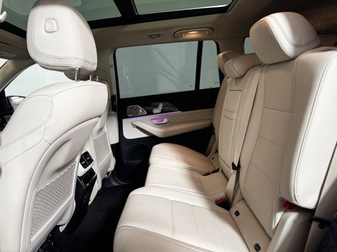 Used 2022 Mercedes-Benz GLS 450 4MATIC image 21