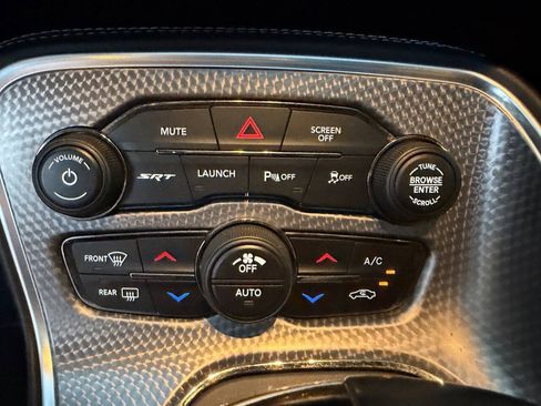 Used 2019 Dodge Challenger SRT Hellcat w/ Widebody Package RWD image 30