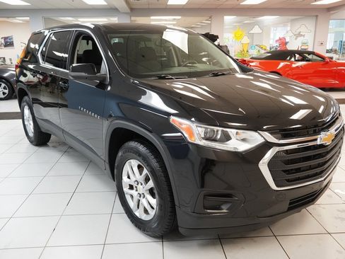 Used 2021 Chevrolet Traverse LS w/ LPO, Floor Liner Package image 16