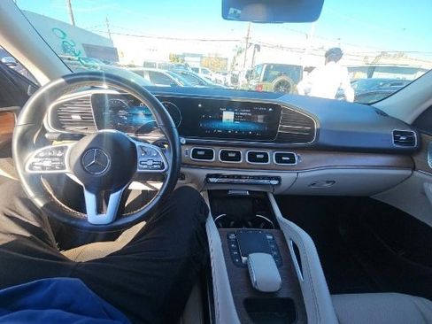 Used 2021 Mercedes-Benz GLE 350 w/ Premium Package image 46