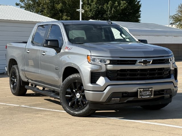 Used 2023 Chevrolet Silverado 1500 RST w/ Texas Edition Plus AWD/4WD image 2