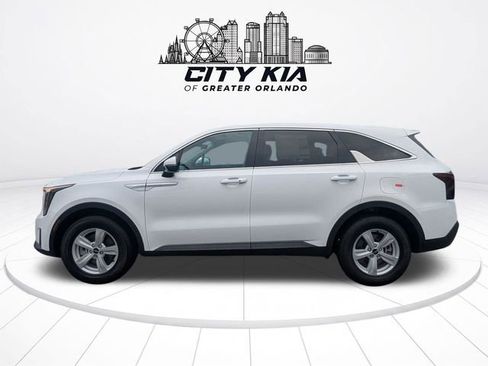 New 2026 Kia Sorento LX FWD image 5