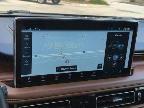 Certified 2021 Lincoln Nautilus Reserve AWD/4WD image 22
