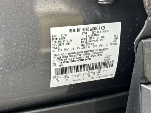 Certified 2022 Ford Explorer XLT w/ Equipment Group 202A image 32