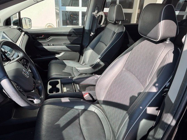 Used 2024 Honda Odyssey Elite image 11