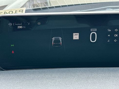 Certified 2025 Ford Expedition Platinum AWD/4WD image 26