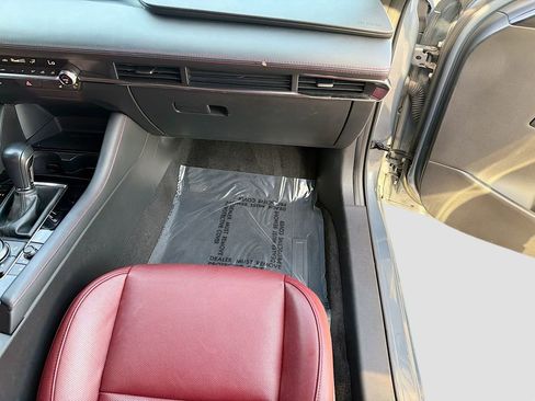 Used 2024 MAZDA MAZDA3 s image 17