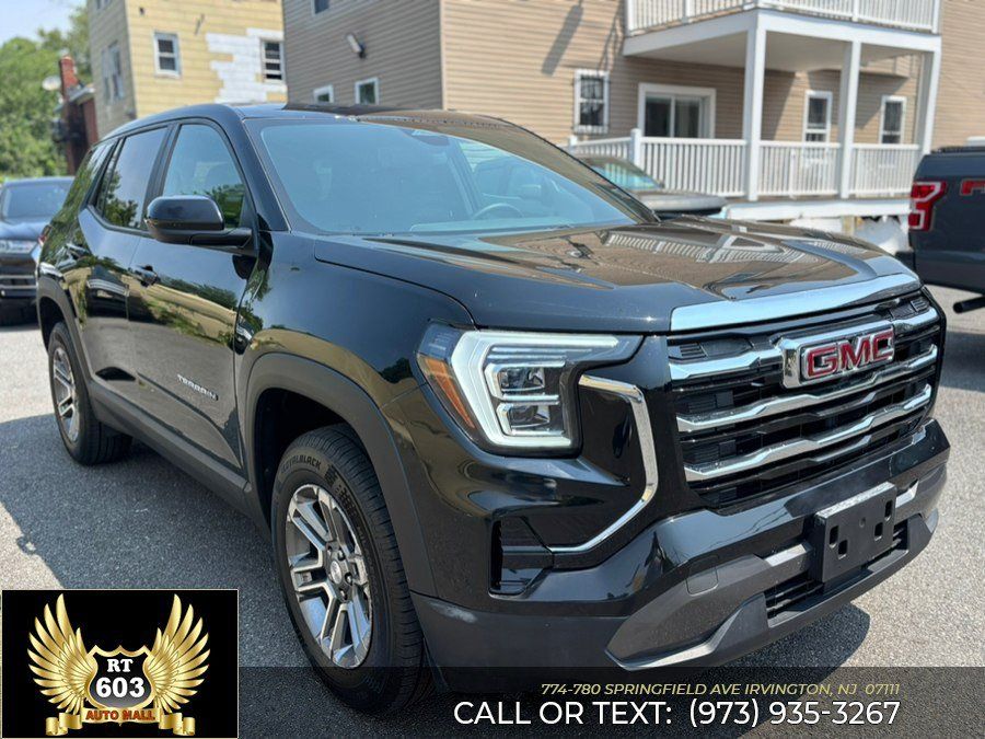 Used 2026 GMC Terrain Elevation AWD/4WD image 3