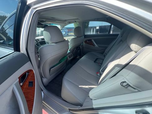 Used 2009 Toyota Camry XLE FWD image 10