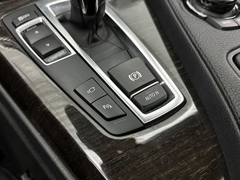 Used 2012 BMW 650i Coupe image 21