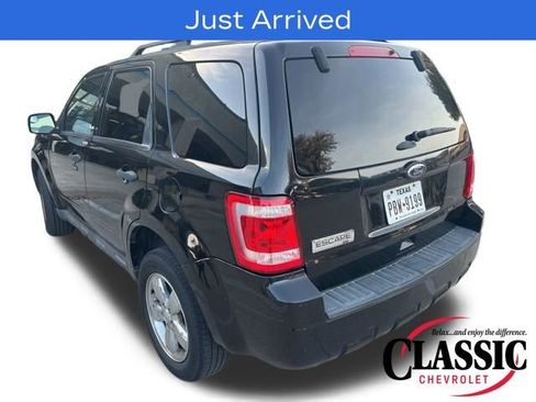 Used 2011 Ford Escape XLT w/ 203A Rapid Spec Order Code image 3