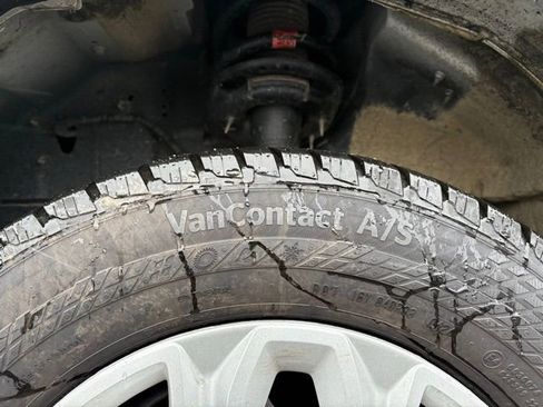 Used 2024 Ford Transit 250 Low Roof w/ Exterior Upgrade Package image 15