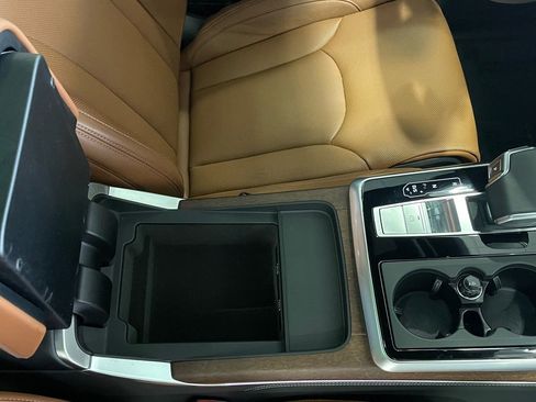 Used 2025 Audi Q7 3.0T Prestige w/ Prestige Package image 48