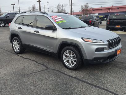 Used 2015 Jeep Cherokee Sport w/ Sport Appearance Group