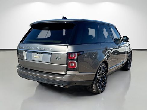 Used 2022 Land Rover Range Rover Westminster Edition image 3