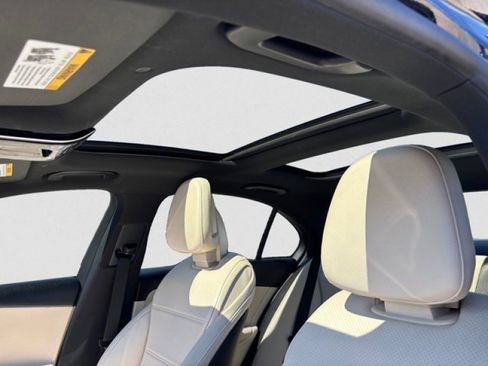 Used 2022 Mercedes-Benz C 300 4MATIC Sedan w/ Exclusive Trim Package image 12