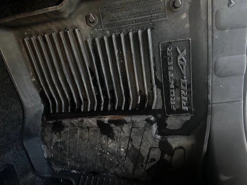 Used 2022 Nissan Frontier S w/ Technology Package image 15