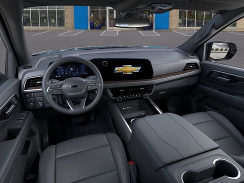 New 2026 Chevrolet Suburban Z71 AWD/4WD image 15