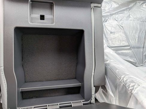 New 2026 Ford F350 XL w/ XL Chrome Package image 17