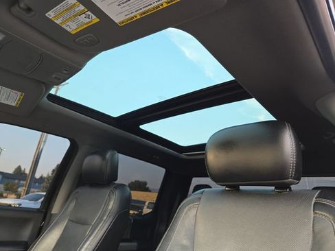 Used 2018 Ford F350 Lariat w/ Camper Package AWD/4WD image 32