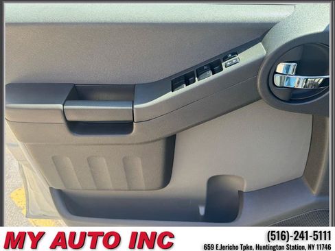 Used 2015 Nissan Xterra 4WD image 22