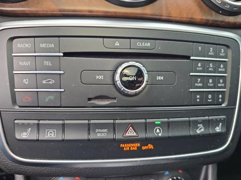 Used 2016 Mercedes-Benz GLA 250 4MATIC image 35