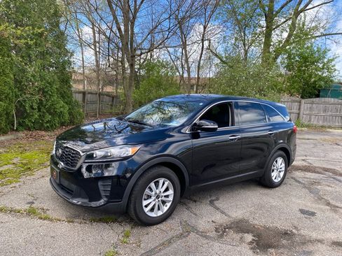 Used 2019 Kia Sorento L FWD image 1