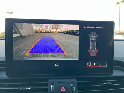 Used 2023 Audi Q5 2.0T Premium w/ Convenience Package image 21