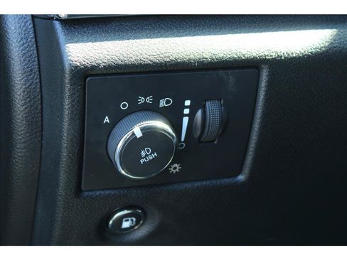 Used 2015 Jeep Grand Cherokee Limited w/ Luxury Group II AWD/4WD image 14