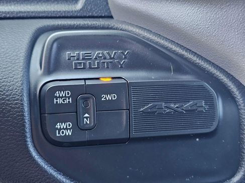 Used 2021 RAM 2500 Big Horn w/ Level 1 Equipment Group AWD/4WD image 31