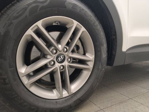 Used 2018 Hyundai Santa Fe Sport image 31