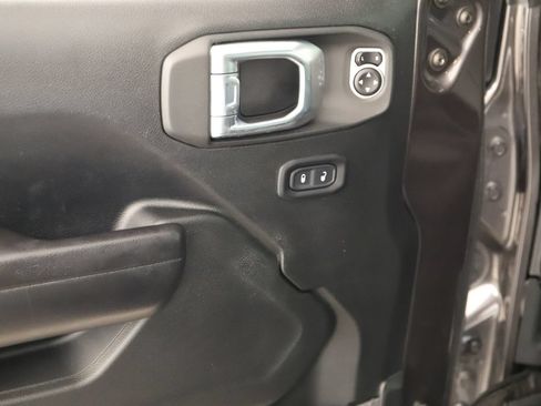 Used 2021 Jeep Wrangler Unlimited Rubicon AWD/4WD image 24