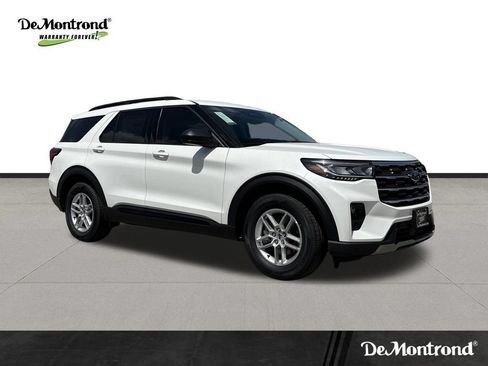 New 2026 Ford Explorer Active w/ Active Comfort Package RWD image 3