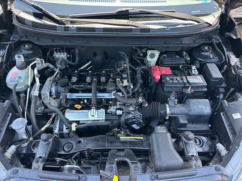 Used 2022 Nissan Kicks S FWD image 27