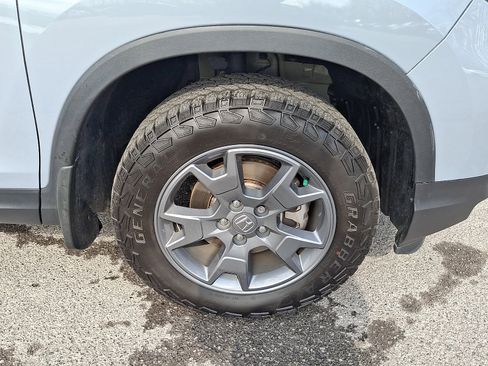 Used 2024 Honda Passport TrailSport image 8