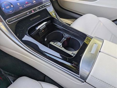 Used 2023 Mercedes-Benz C 300 4MATIC Sedan image 12