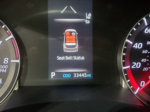 Used 2022 Toyota Highlander L image 37